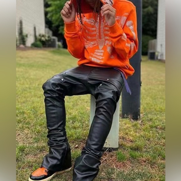 Hide your whole head, in one zip. Zip your gone, I mean people will still see u - Picture 3 of 3